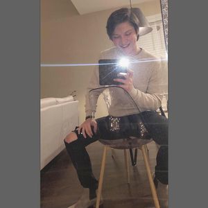 Meet your Posher, Wesley